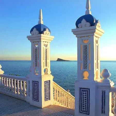 Benidorm Beach בנידורם